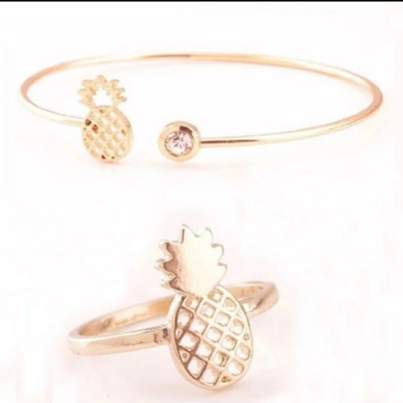 Jewelry - Bangle and Ring Set